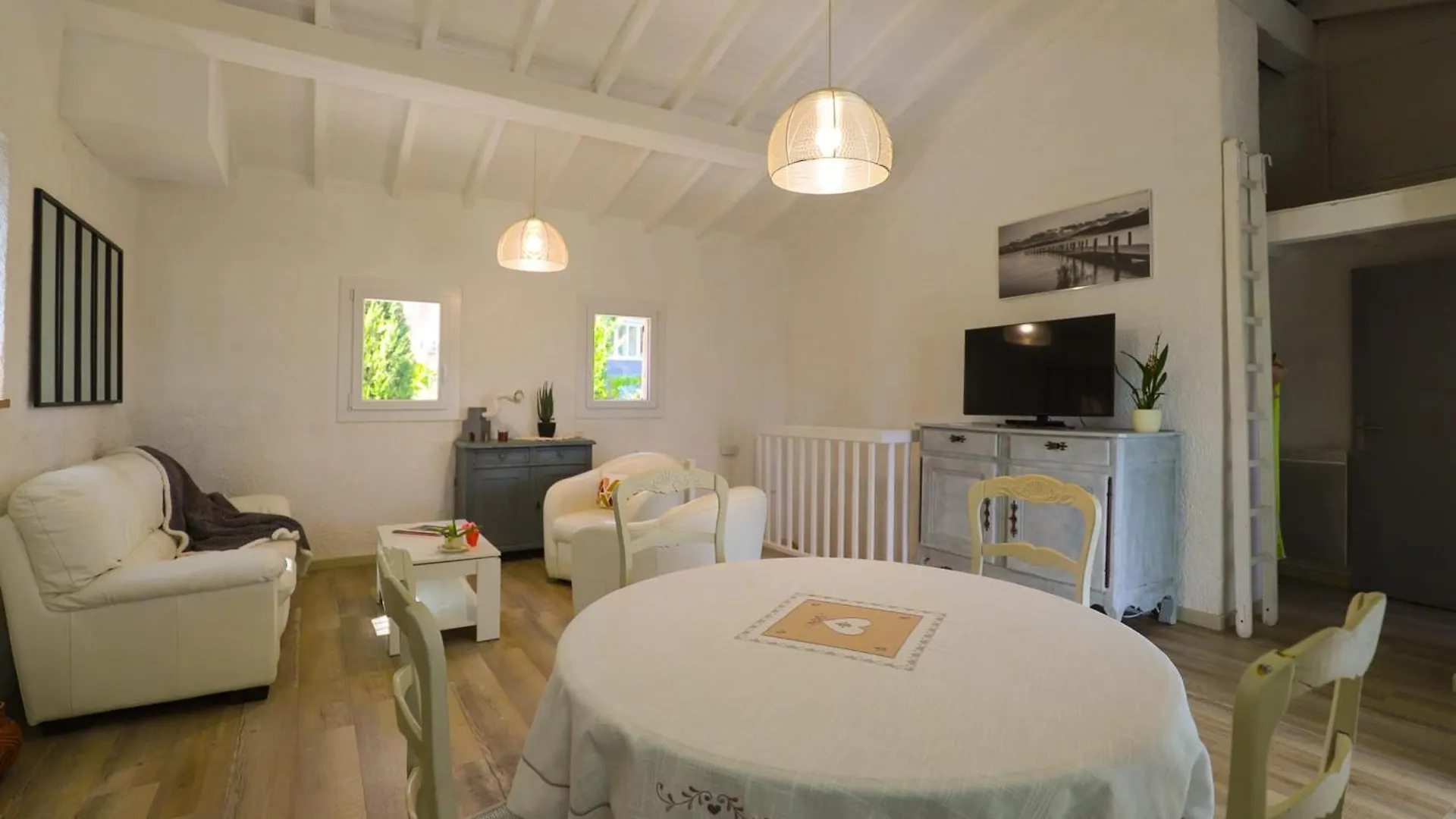 Villa 7 Guests At 10 Min From The Beach - Frejus