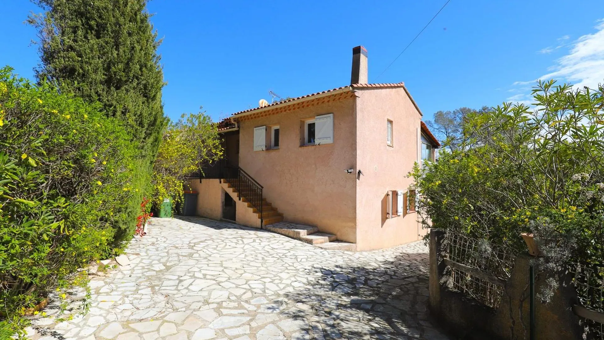 Villa 7 Guests At 10 Min From The Beach - Frejus