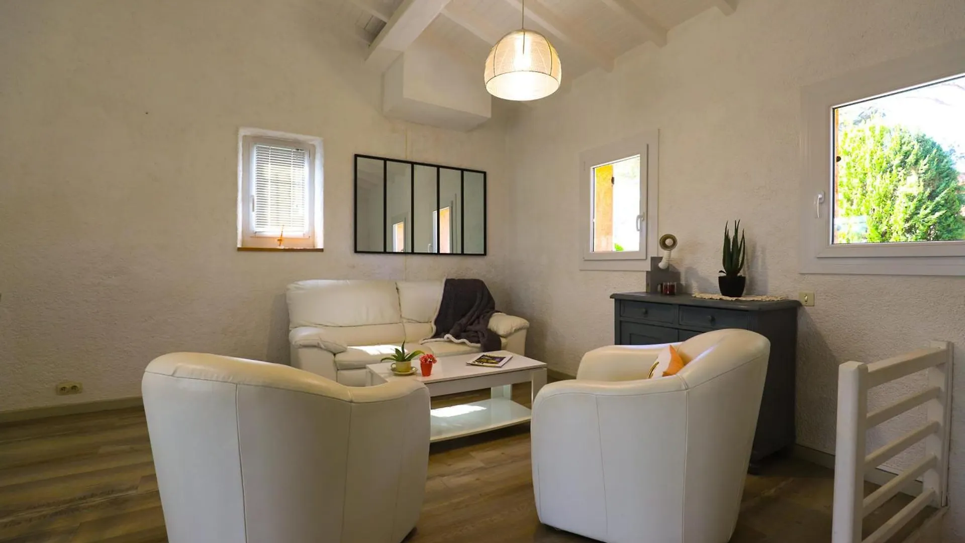 Villa 7 Guests At 10 Min From The Beach - Frejus